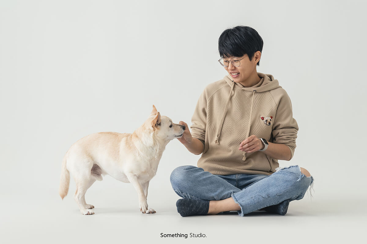 三牲工作室 ,somethingstudio,寵物,寵物攝影,寵物肖像,三牲,something,寵物,寫真,攝影,寫真,攝影工作室,米克斯,狗狗,米克斯寵物攝影,白色狗